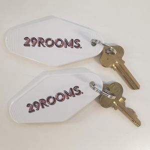 2 Refinery29 29 Rooms Vintage Hotel Keychain